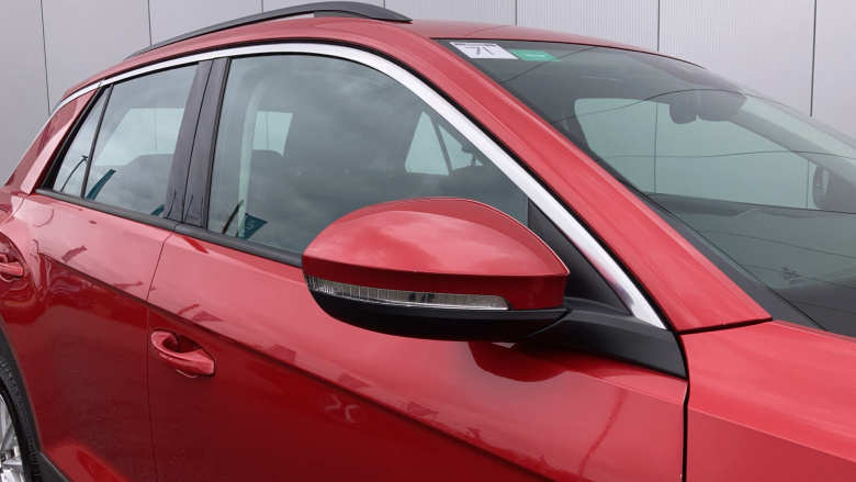 Volkswagen T-Roc 1.0 TSI Life 5dr Petrol Hatchback